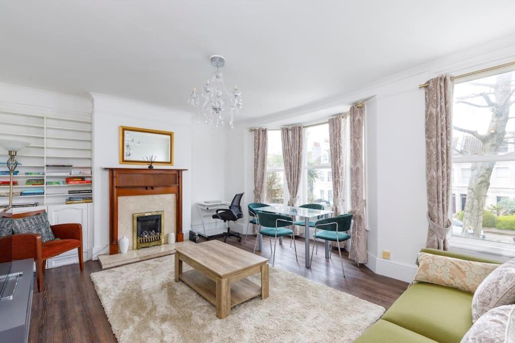 Charming 2 Bedroom Flat In Central Hove With Free Parking Exterior photo