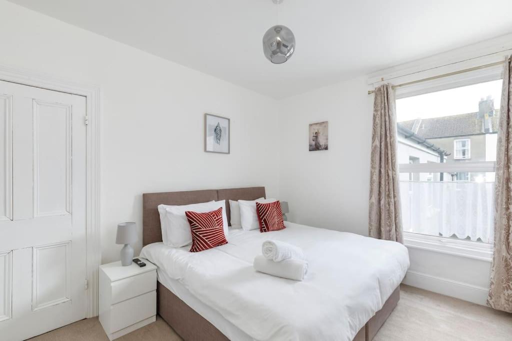 Charming 2 Bedroom Flat In Central Hove With Free Parking Exterior photo